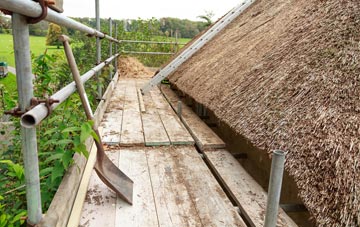 advantages of Woolstanwood thatch roofing